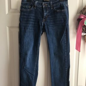 Levi’s SuperLow 524s